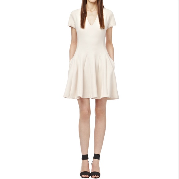 REISS UK Myrtle Godet Flared Short Sleeved Dress Natural size 4 Like New - Picture 4 of 12